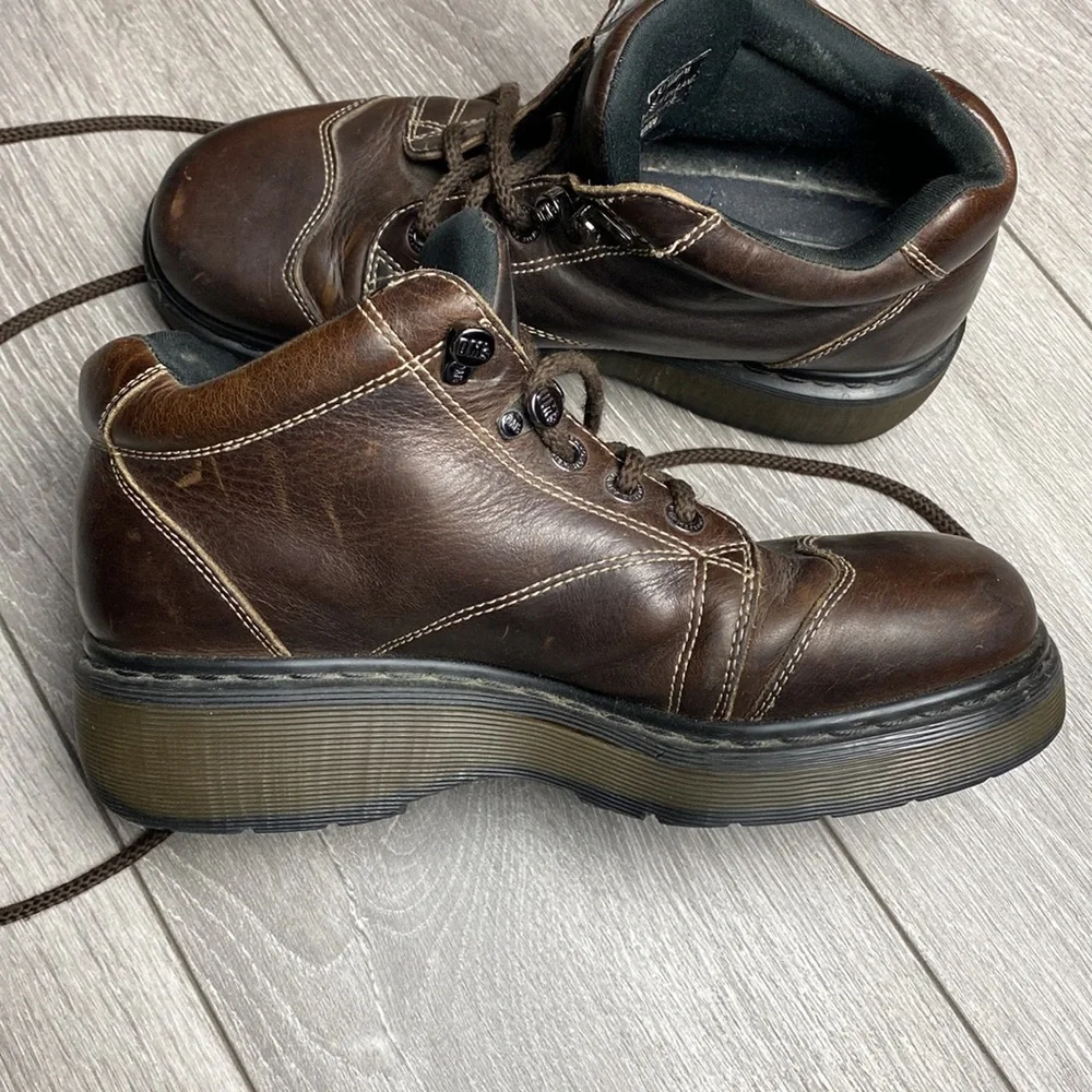 DrMartens, Men’s size 9 boots - Picture 4 of 11